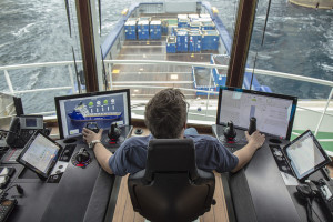 rolls-royce-bridge-won-the-ergonomic-design-award