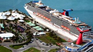 cruise ship freeport 2 16x9