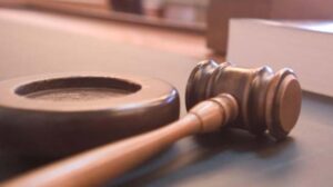 gavel-2-.9b5200