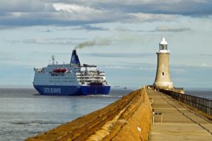 ferry-1078094_960_720-1