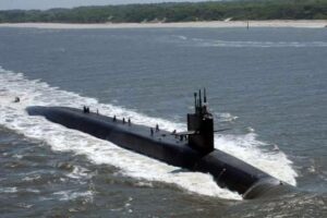 Сексизм на дне океана: скандал на подводной лодке США
