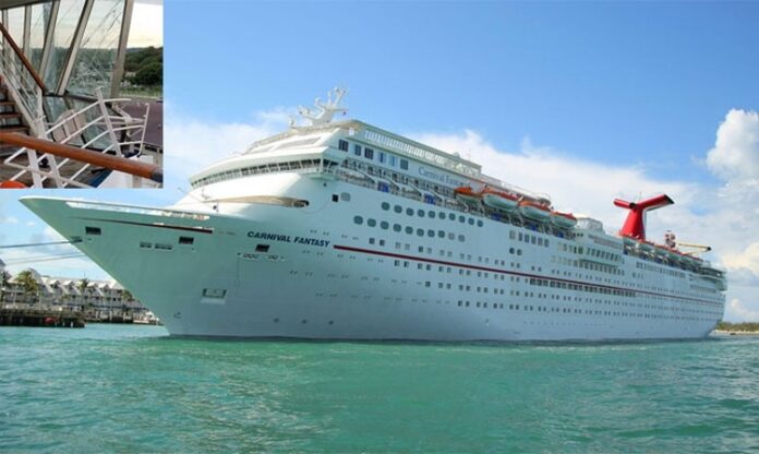 CARNIVAL cruise ship contacted lock’s wall in Panama Canal