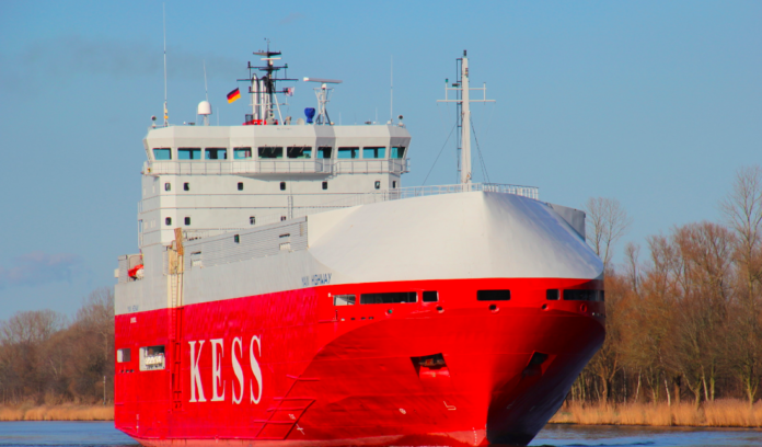 German freighter damaged in Lock while leaving Kiel Canal